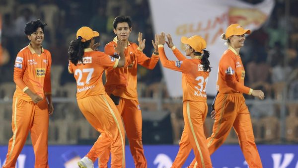 4-4-out-mansi-joshi-bounces-back-with-perrys-wicket-6322161154112.Click to read full article.