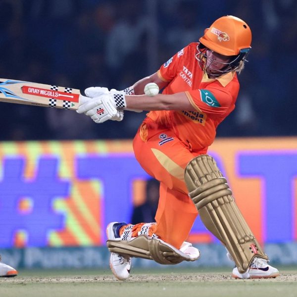 captain-mooney-lights-up-delhi-with-8551-6348334928112.Click to read full article.