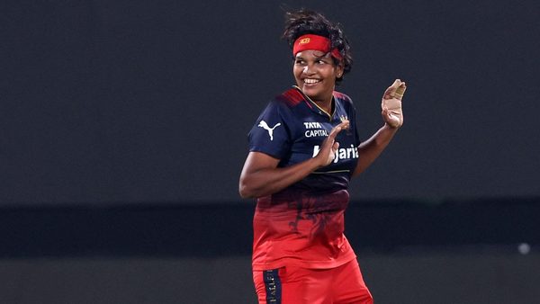 double-delight-asha-sobhana-dismisses-kapp-jonassen-in-same-over-6349128917112.Click to read full article.