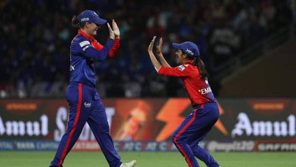 stunner-jemimah-rodrigues-brilliant-diving-catch-to-send-back-matthews-6322969143112.Click to read full article.