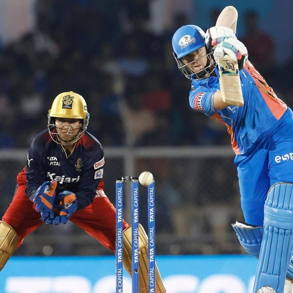 4-4-4-nat-sciver-brunt-keeps-the-momentum-going-6321988903112.Click to read full article.