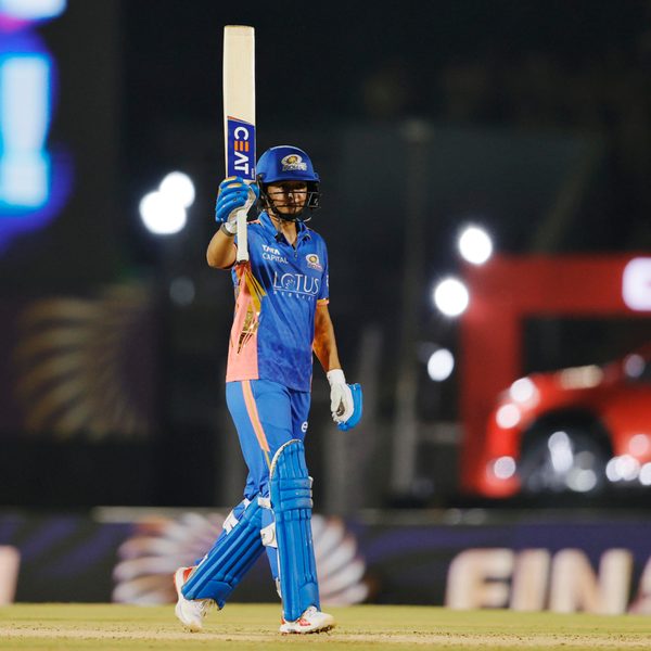 captain-harmanpreet-kaur-leads-mis-charge-with-fantastic-fifty-6370079212112.Click to read full article.