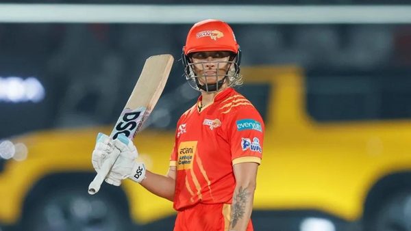 ashleigh-gardner-stands-tall-with-5443-6387947269112.Click to read full article.