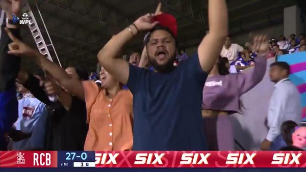 six-match-20-mumbai-indians-vs-royal-challengers-bengaluru-wpl-2025-smriti-mandhana-six-6369884306112.Click to read full article.