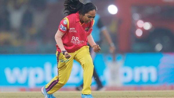 massive-moment-anjali-sarvani-cleans-up-ellyse-perry-6369779147112.Click to read full article.