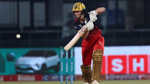 in-form-ellyse-perrys-composed-4038-6348757817112.Click to read full article.