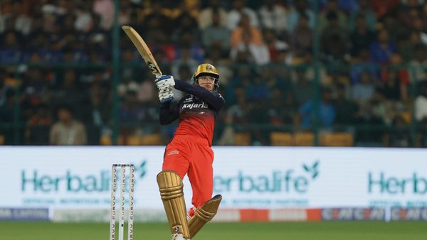 smriti-mandhanas-quick-fire-2613-sets-the-tone-for-rcb-6369146482112.Click to read full article.