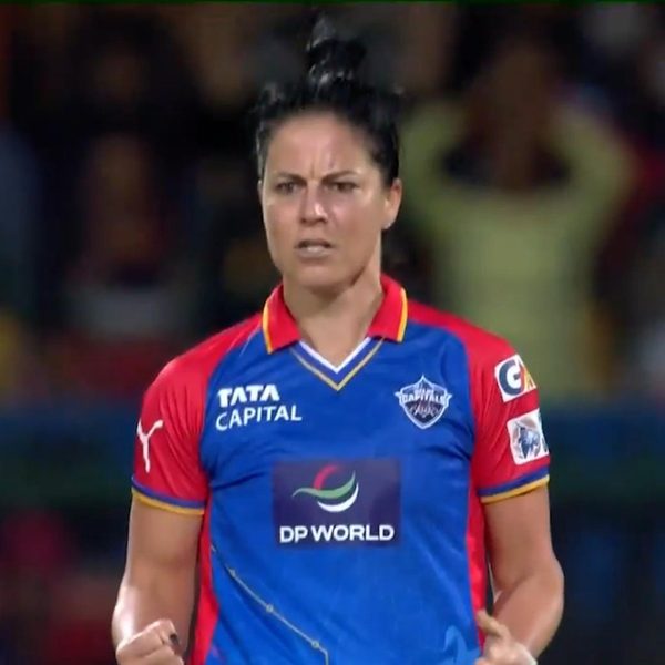 6-w-kapps-perfect-reply-to-mandhana-6347937693112.Click to read full article.