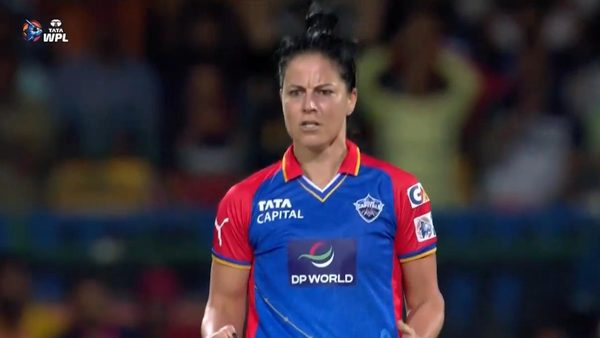 6-w-kapps-perfect-reply-to-mandhana-6347937693112.Click to read full article.