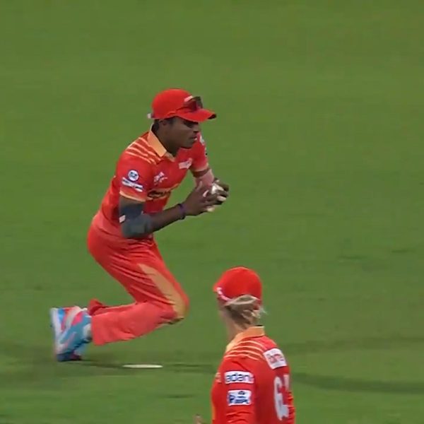 bharti-fulmalis-brilliant-catch-to-dismiss-jemimah-6369306358112.Click to read full article.