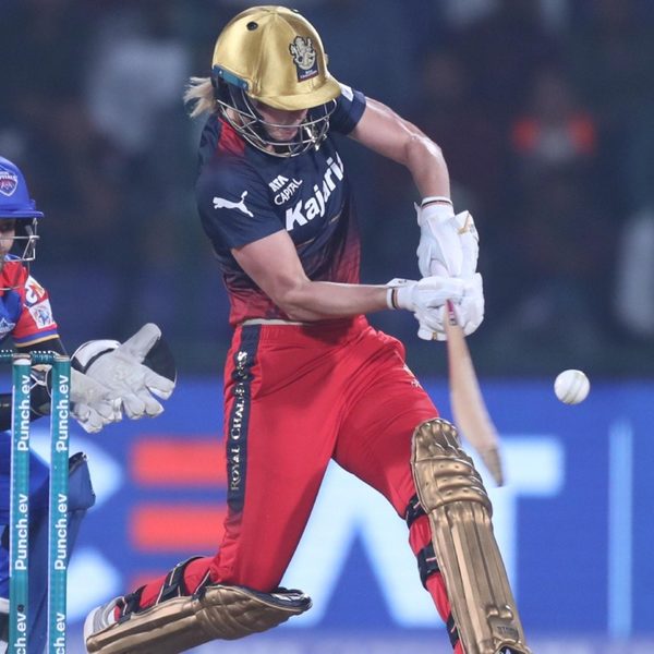 confusion-in-the-middle-radha-runs-out-perry-6348628081112.Click to read full article.