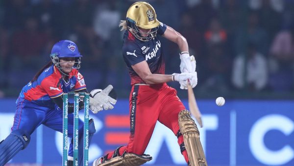 confusion-in-the-middle-radha-runs-out-perry-6348628081112.Click to read full article.