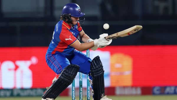 alice-capsey-clears-the-ropes-once-but-not-twice-6348492438112.Click to read full article.