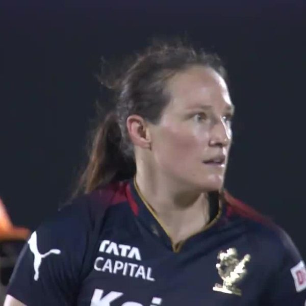 m16--rcb-vs-gg-dayalan-hemalatha-six-6322854379112.Click to read full article.