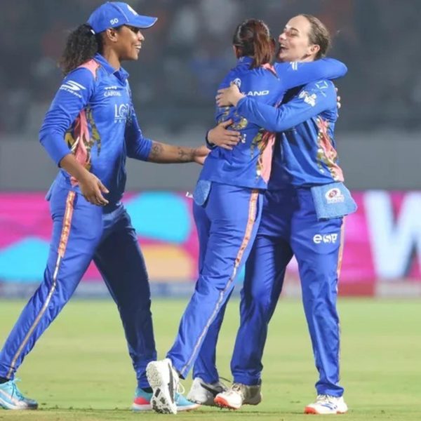 6-w-kerr-with-a-perfect-reply-to-anushka-6388545859112.Click to read full article.