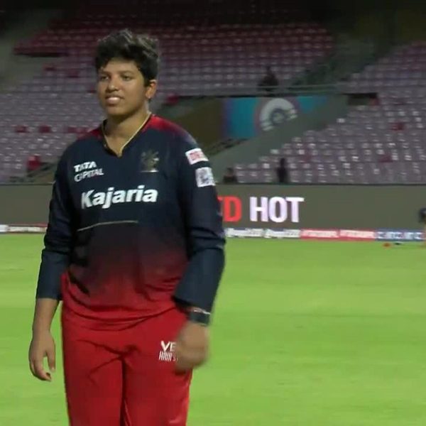 match-19-royal-challengers-bangalore-vs-mumbai-indians-safari-powerful-striker-richa-ghosh-6323022894112.Click to read full article.