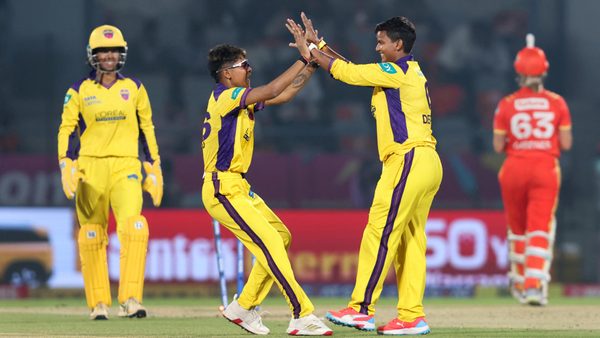 castled-deepti-sharma-outfoxes-ashleigh-gardner-6388091338112.Click to read full article.