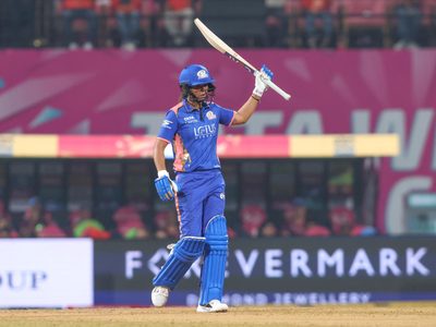 captain-harmanpreet-kaur-comes-up-clutch-again-with-fifty-6387667182112.Click to read full article.