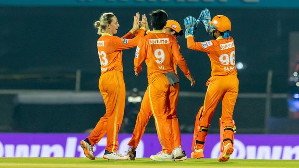 first-over-strike-asheligh-gardner-gets-hayley-matthews-6322550905112.Click to read full article.