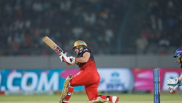 nadine-de-klerks-quickfire-knock-of-2820-6388334667112.Click to read full article.