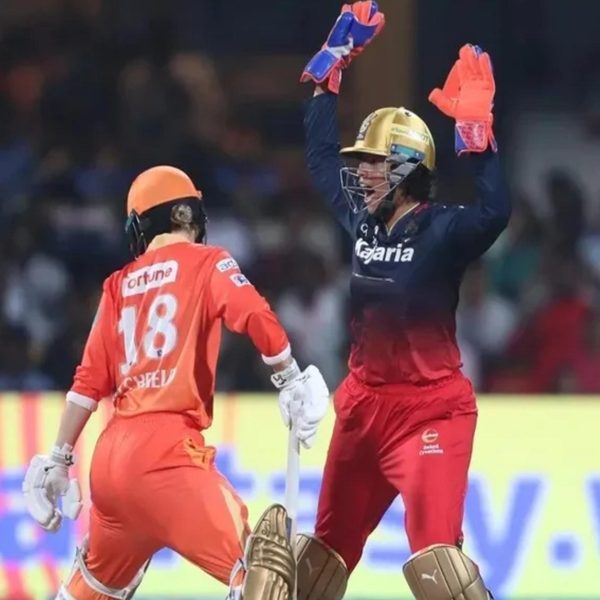 smart-stumping-ft-richa-ghosh-6347754374112.Click to read full article.