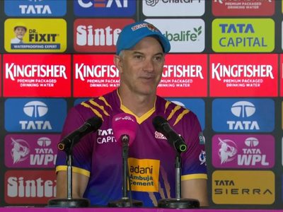 bharti-fulmali-is-a-fantastic-player-for-us-michael-klinger-6387823252112.Click to read full article.