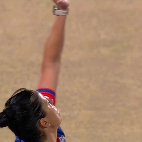 six-match-4-delhi-capitals-vs-royal-challengers-bengaluru-wpl-2025-smriti-mandhana-six-6368957552112.Click to read full article.