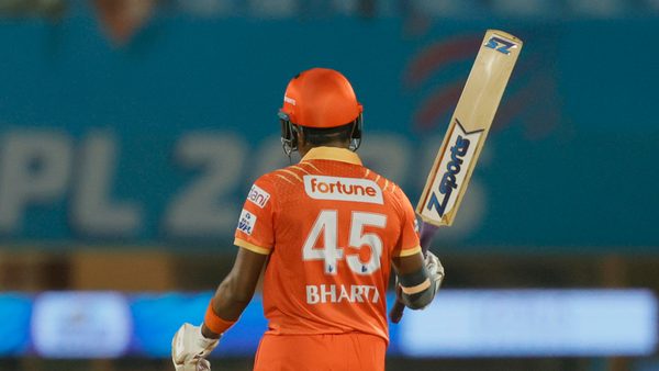 bharti-fulmali-leads-ggs-fight-with-power-packed-maiden-wpl-fifty-6369849298112.Click to read full article.