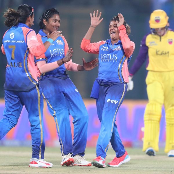 saika-ishaque-sizzles-with-327-6348405215112.Click to read full article.