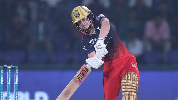 ellyse-perrys-composed-knock-of-4932-6348629331112.Click to read full article.