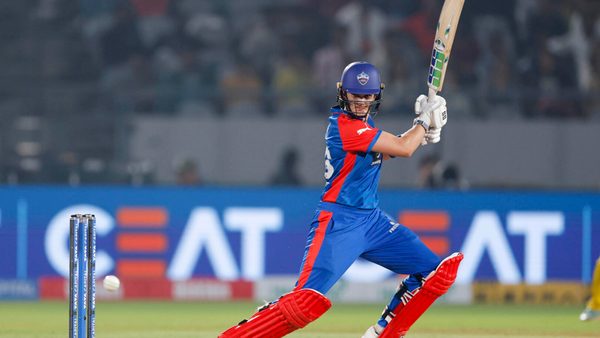 laura-wolvaardt-leads-dcs-chase-with-confident-4736-6388639360112.Click to read full article.