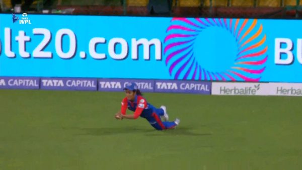 judge-run-grab-jemimahs-excellent-running-catch-to-dismiss-henry-6369188403112.Click to read full article.