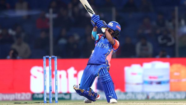 amanjot-kaur-impresses-with-4227-6348277783112.Click to read full article.