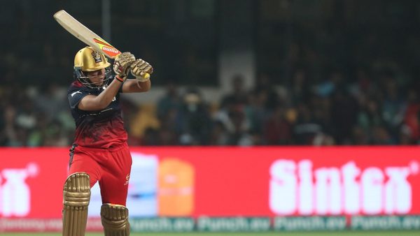 4-4-4-4-richa-ghosh-showcases-her-range-with-scintillating-strokes-6347551698112.Click to read full article.