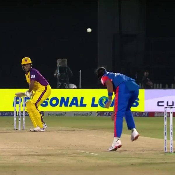 six-match-6-up-warriorz-vs-delhi-capitals-wpl-2025-kiran-navgire-six-6369047205112.Click to read full article.