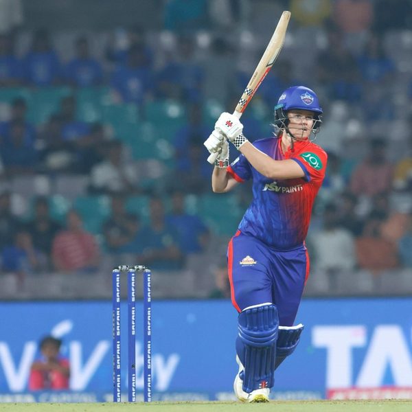 jess-jonassens-entertaining-4220-cameo-6322085854112.Click to read full article.