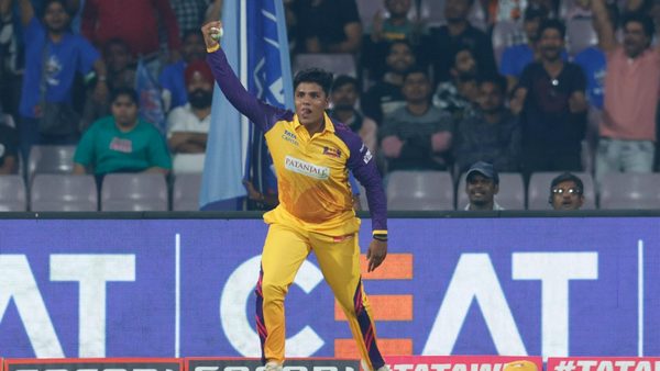 ripper-alert-kiran-navgires-brilliant-diving-catch-to-dismiss-shafali-6322084034112.Click to read full article.