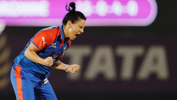 beauty-kapp-castles-matthews-with-a-terrific-delivery-6370077391112.Click to read full article.