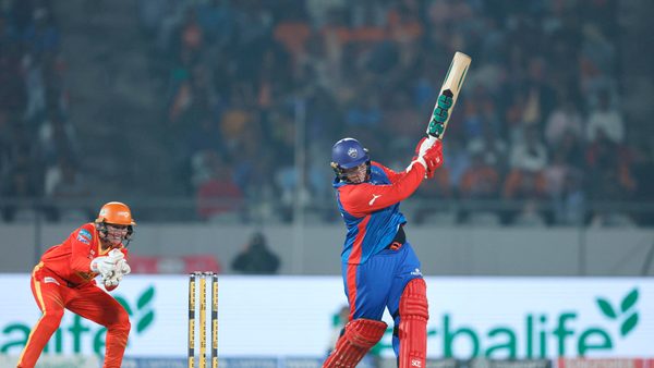 lizellle-lee-sets-the-tone-with-an-aggressive-4324-6388720690112.Click to read full article.