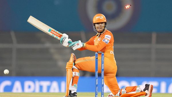 m16--rcb-vs-gg-sophia-dunkley-wicket-6322847861112.Click to read full article.