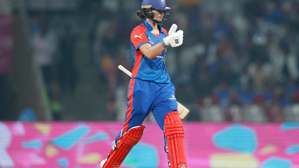 laura-wolvaardts-fighting-knock-of-7738-in-the-chase-6387568835112.Click to read full article.