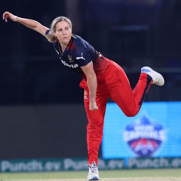 triple-treat-sensational-molineux-dismisses-shafali-jemimah-capsey-in-same-over-6349128419112.Click to read full article.