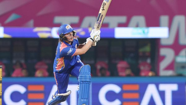 4-6-4-sciver-brunt-shows-her-range-of-shots-6387763762112.Click to read full article.