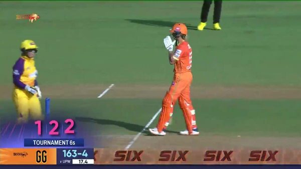 m17---gg-vs-upw-ashleigh-gardner-six-6322965937112.Click to read full article.