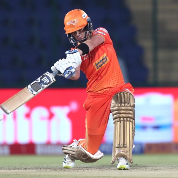 4-4-4-wolvaardt-takes-on-perry-brings-up-50-in-style-6348332824112.Click to read full article.