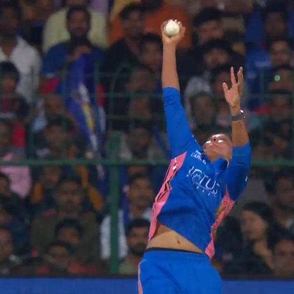 timing-the-jump-to-perfection-harmanpreets-splendid-one-handed-catch-6369347767112.Click to read full article.