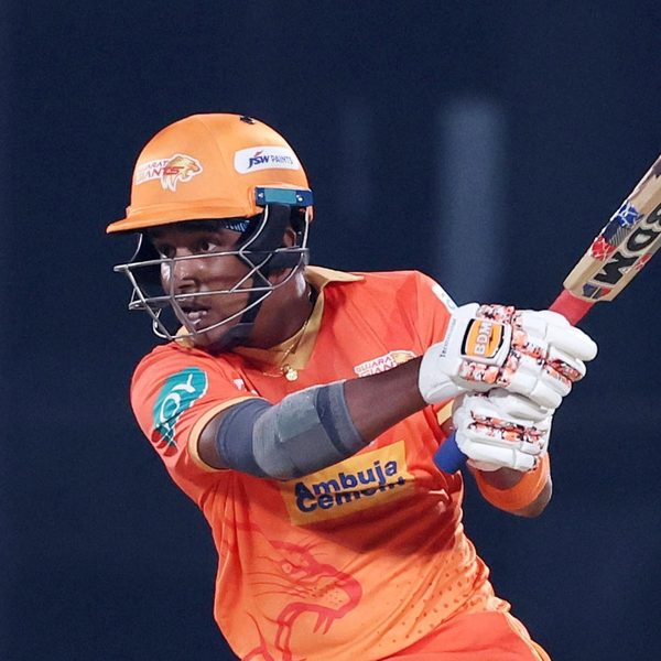 4-4-bharati-fulmalis-counter-attack-against-marizanne-kapp-6348828413112.Click to read full article.